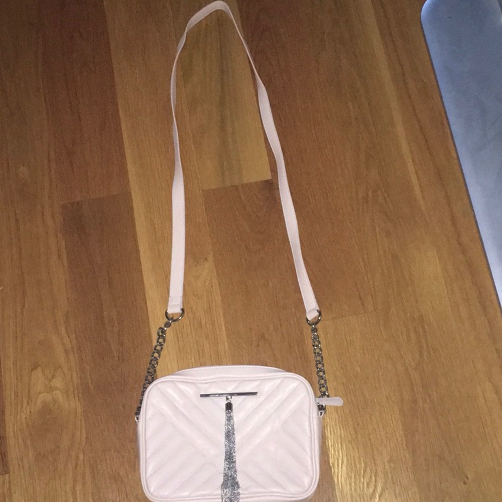 Express crossbody bag